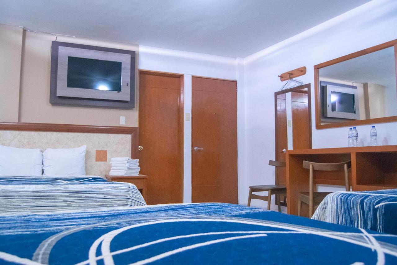 Hotel Niza Zona Piel Leon Exterior photo