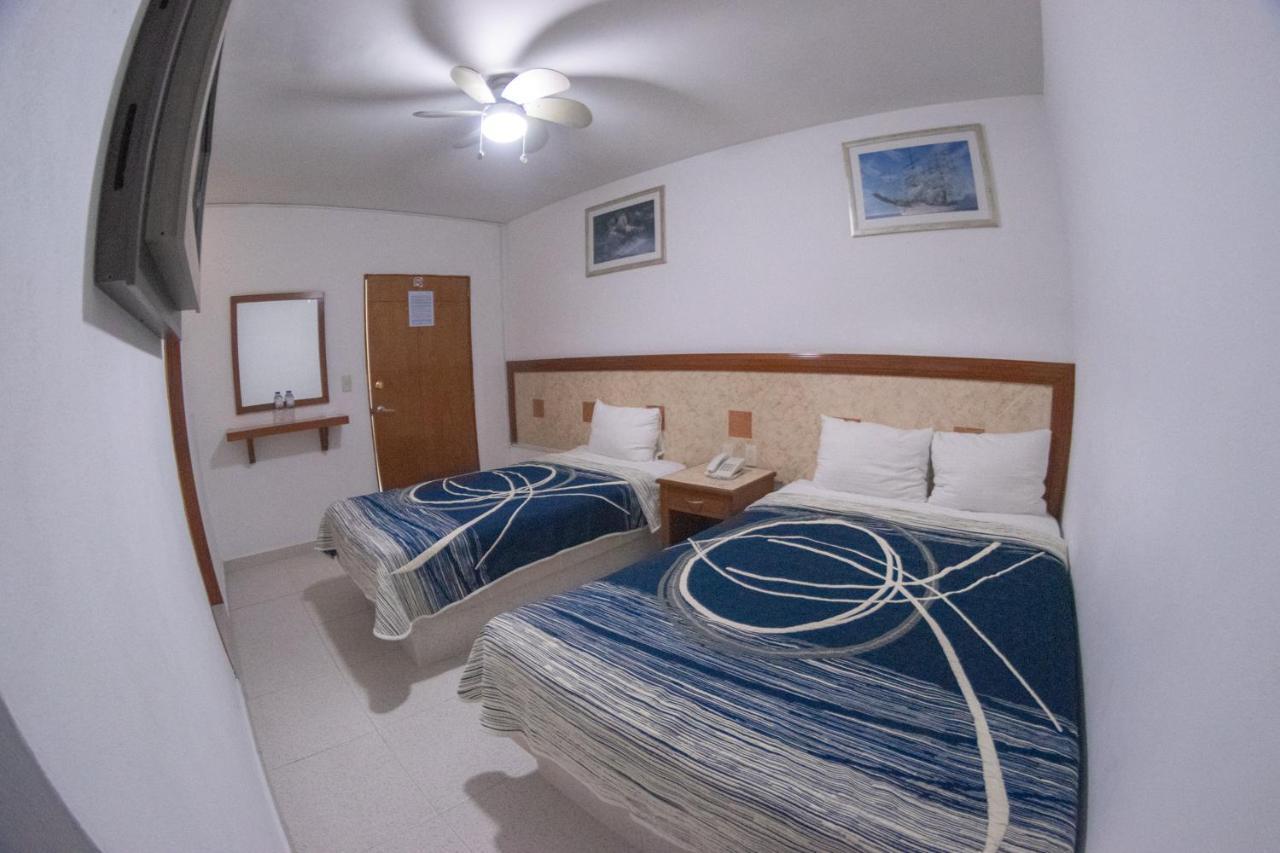 Hotel Niza Zona Piel Leon Exterior photo